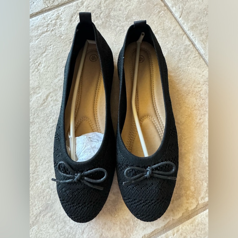 Brand new comfy black ballet flats size 8.5